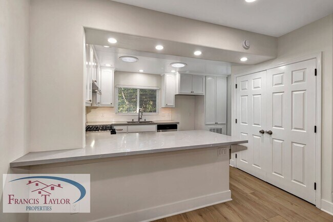 Foto del edificio - 737 Chestnut St