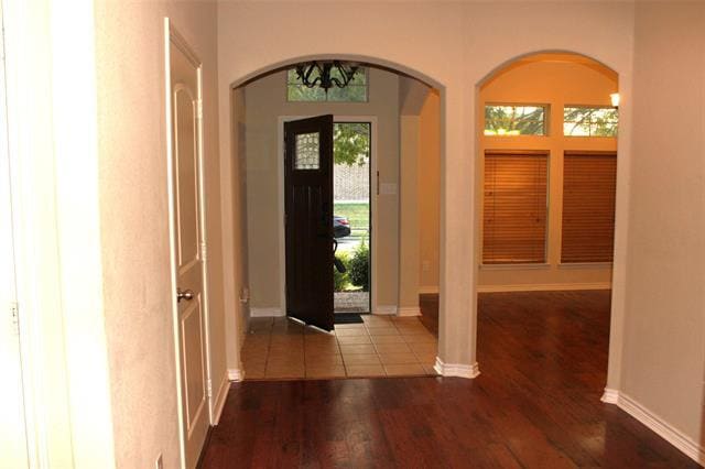 Building Photo - 13713 Blue Bell Dr