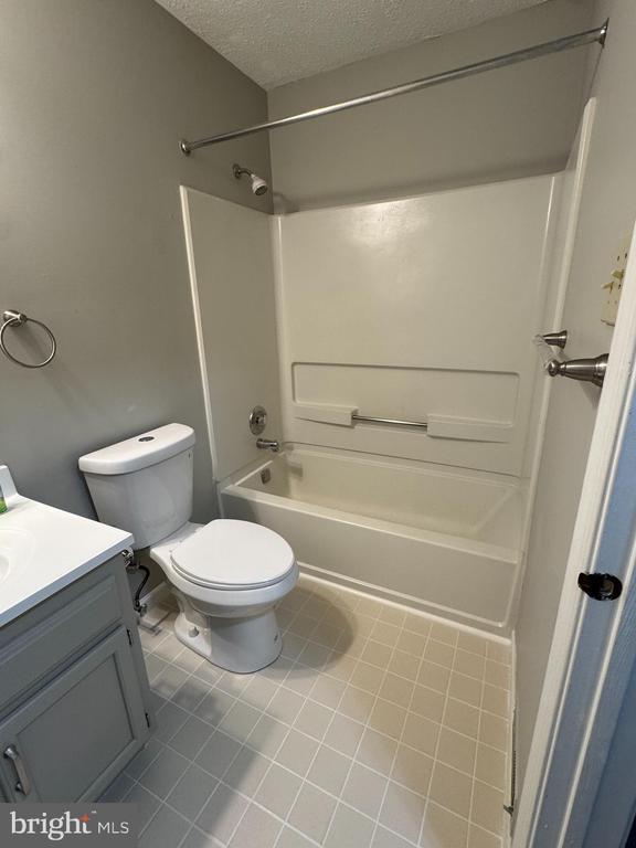 Foto del edificio - 201 Williamsburg Ct