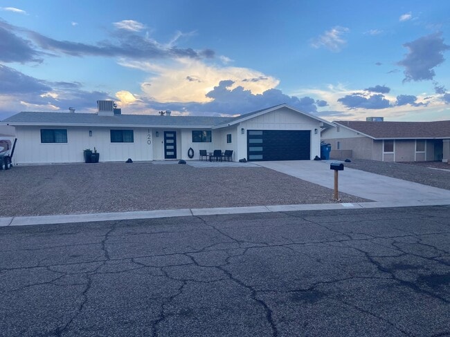 Building Photo - Long term Furnished Pool home Available Ap...
