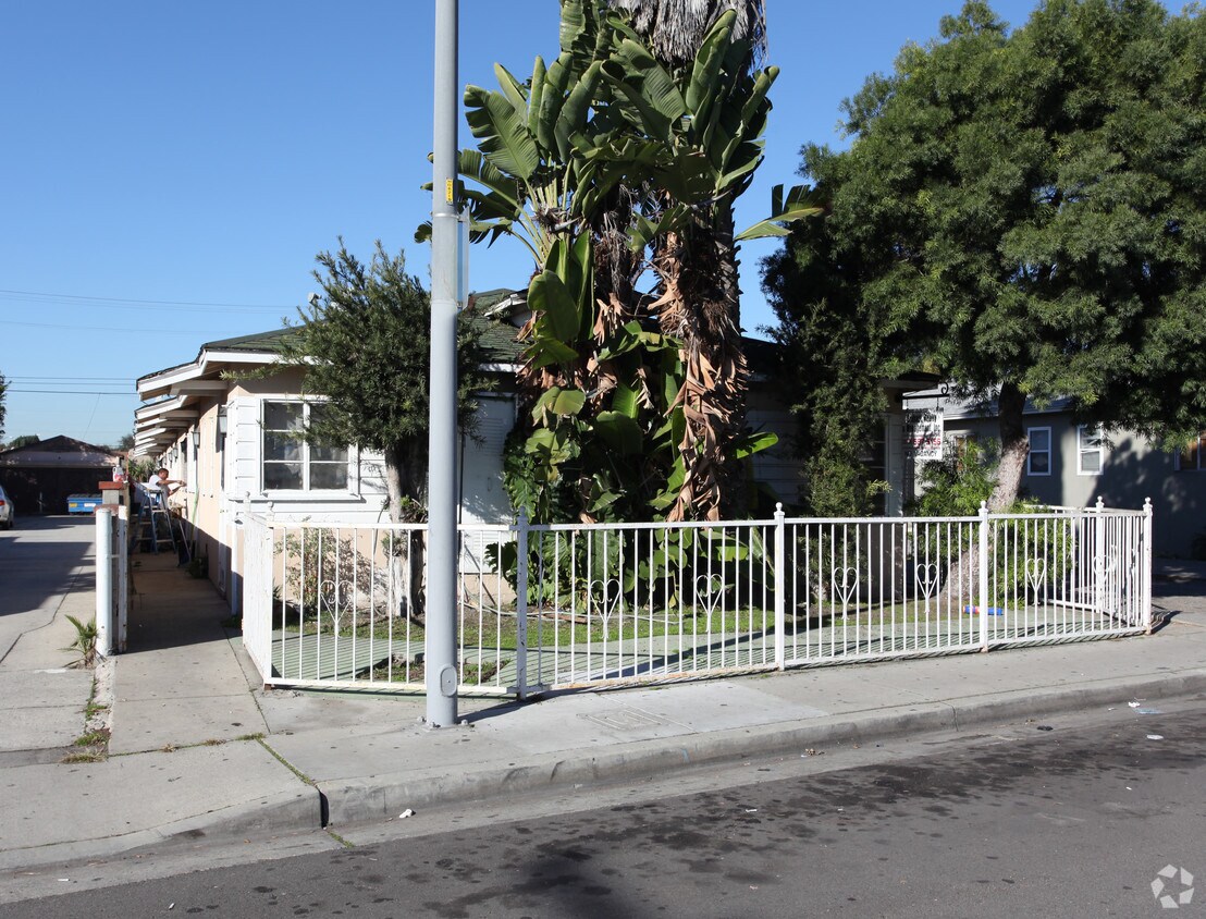 Foto del edificio - 7035 Newell St
