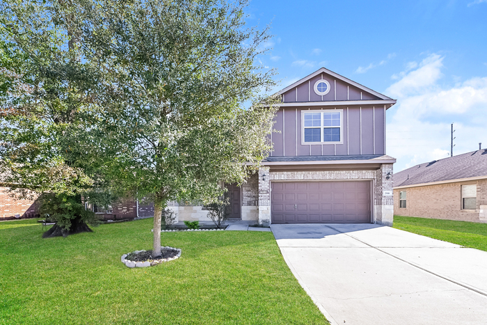 Foto principal - Spacious 5-Bedroom Home in Spring, TX