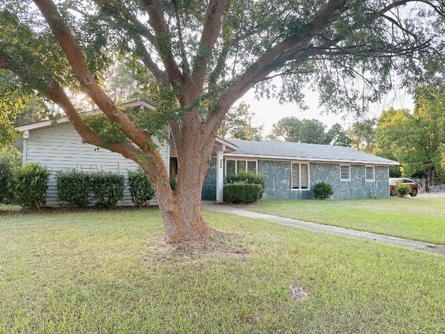 Foto del edificio - 233 Markwood Dr