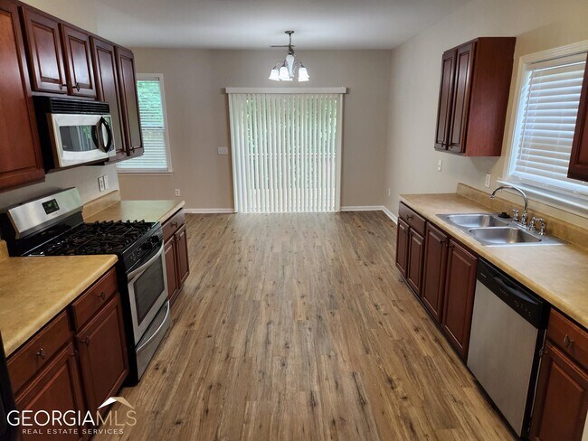 Foto del edificio - 944 Mill Creek Ave