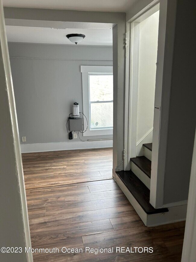 Foto del edificio - 1114 Corlies Ave