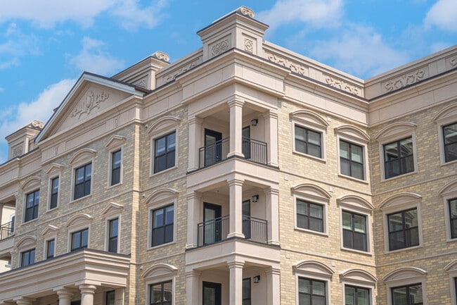 Building Photo - The Wren & The Windsor