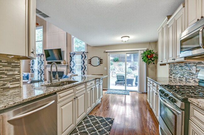 Foto del edificio - 6165 Pattingham Dr