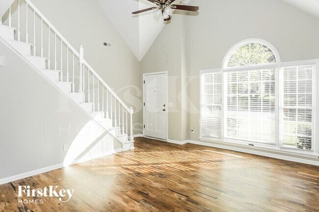 Foto del edificio - 5808 Birchfield Ln NW