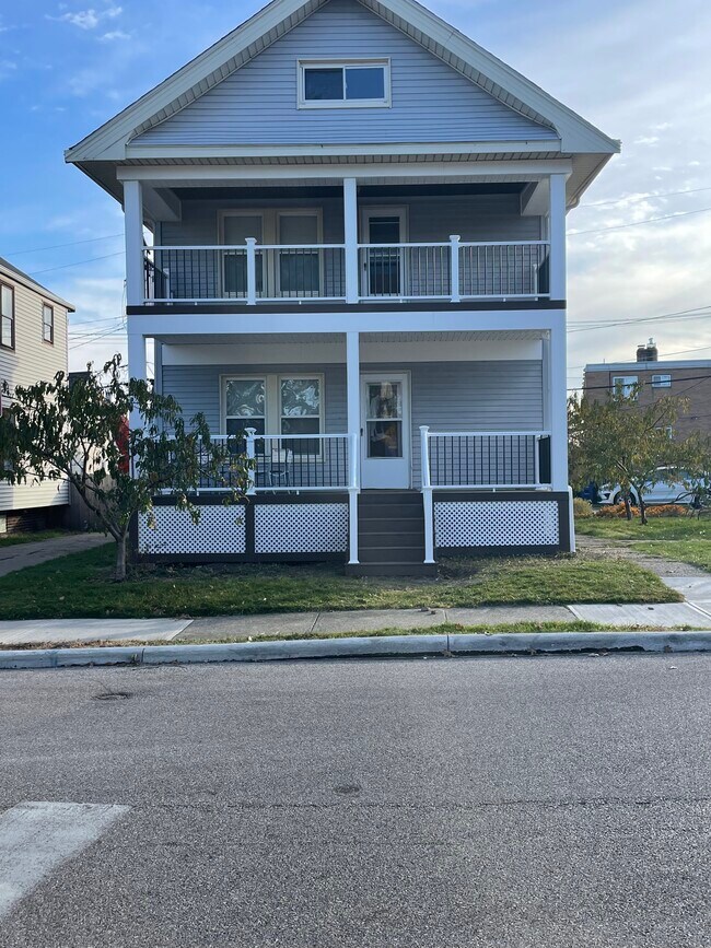 Foto del edificio - 1307 Idlewood Ave