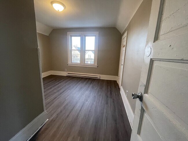 Foto del edificio - 2305 W Burnham St