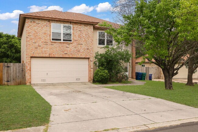 Photo - Spacious 3-Bedroom Home with Game Room and...