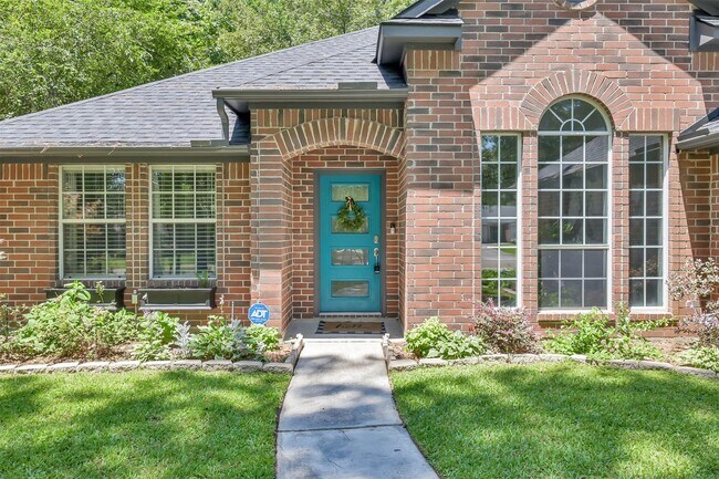 Building Photo - 84 Oak Grove Ln