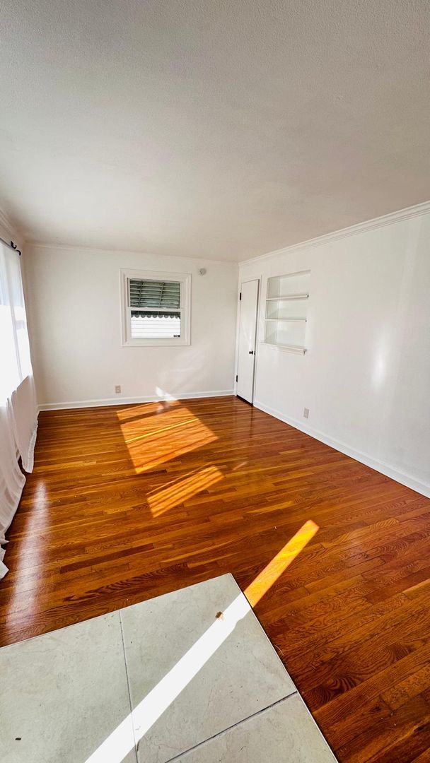Foto del edificio - 607 Ludlow Dr