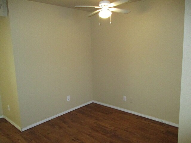 Foto del edificio - 1936 Lariat Cir