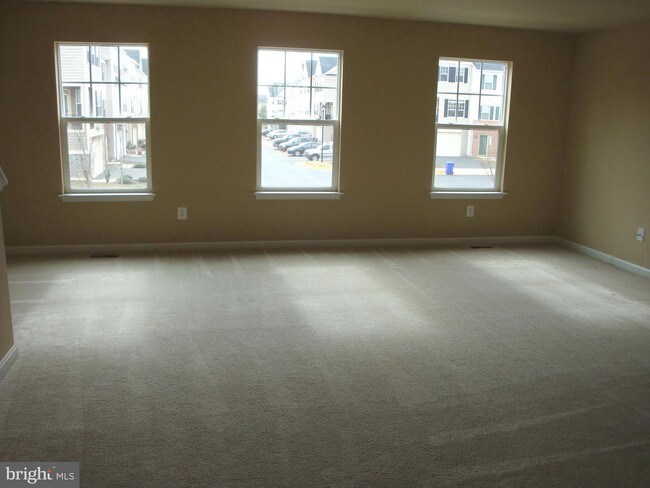 Foto del edificio - 42304 Shoover Square