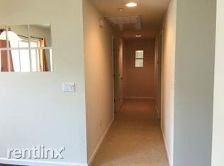 Foto del edificio - 1033 Scotia Terrace