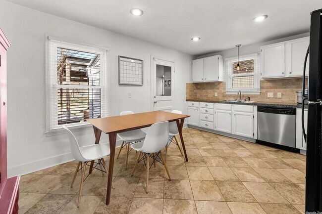 Foto del edificio - 5516 C St