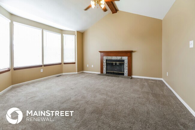 Building Photo - 11200 N Nashua Dr
