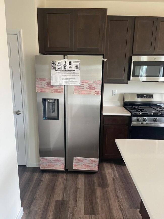 Foto del edificio - Spacious 4BR House in Wentzville