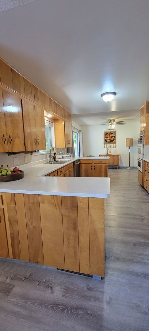 Building Photo - Great Family Home Near Schools In The Ente...