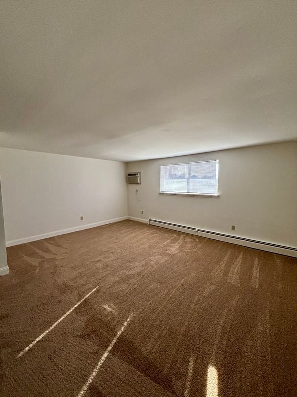 Building Photo - 5 Losson Garden Dr