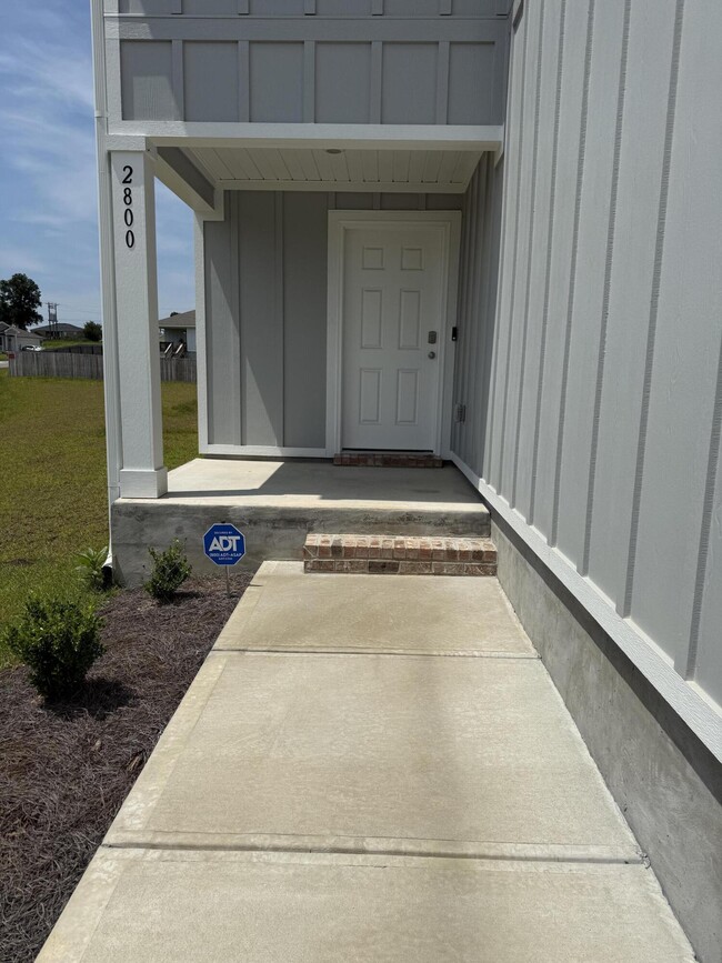 Building Photo - 2800 Tallgrass Ct