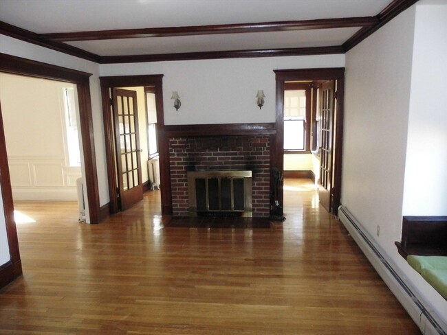 Foto del edificio - 84 Poplar St