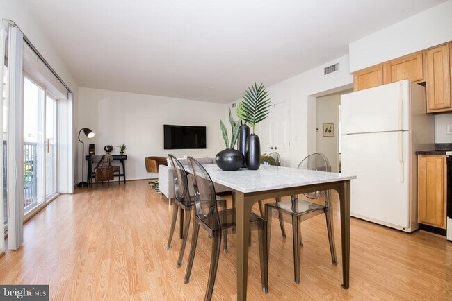 Foto del edificio - 1030 N 2nd St