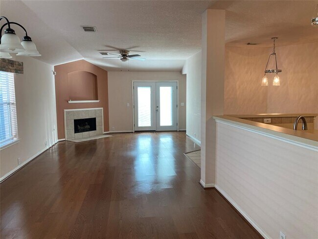 Building Photo - 17311 S Summit Canyon Dr