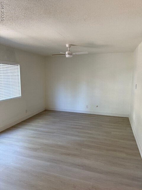Foto del edificio - 4264 White Sands Ave