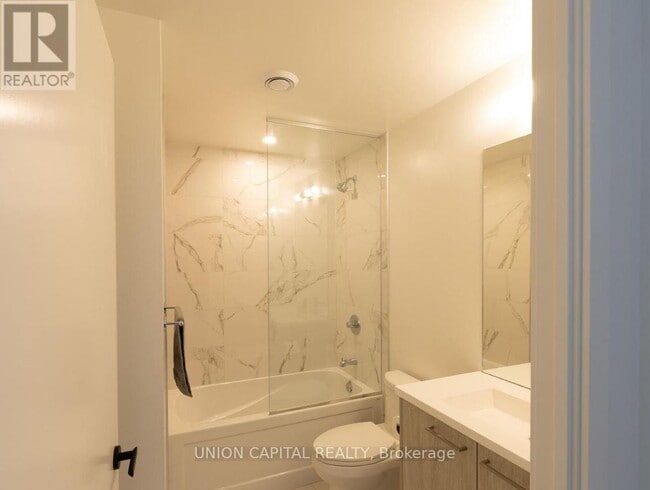 Building Photo - 28 Interchange Wy