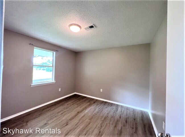 Building Photo - 3 br, 2 bath House - 104 Thomas St