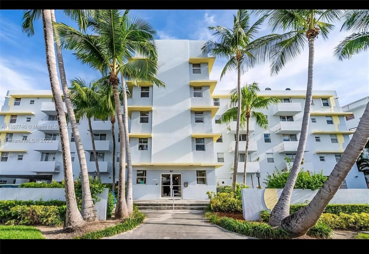 Foto principal - 80 S Shore Dr