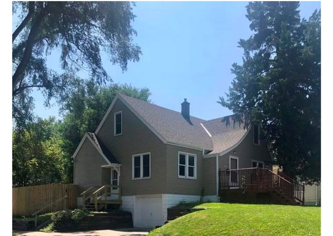 Spacious Four Bedroom Home! - Spacious Four Bedroom Home!