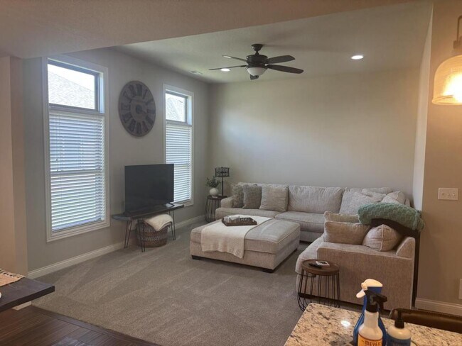Foto del edificio - 1703 Trellis Ln