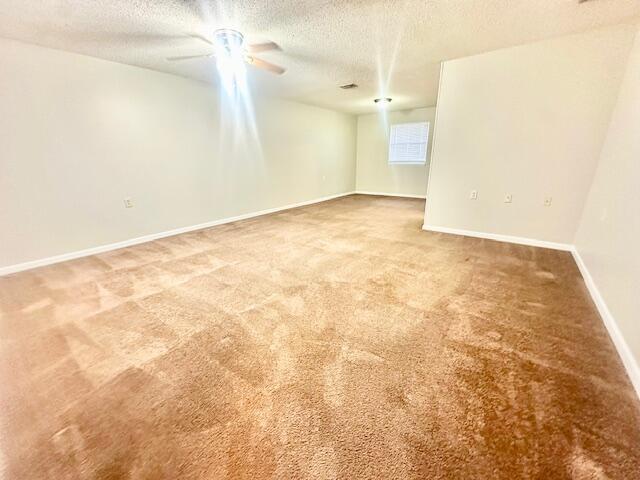 Foto del edificio - 265 Harding Rd