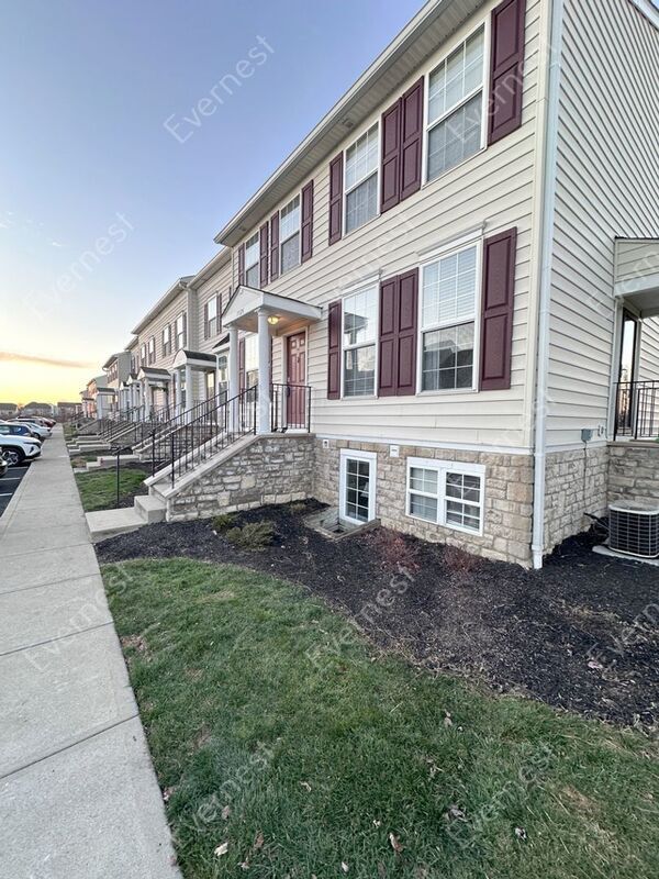 Building Photo - 7026 Gallant Fox Dr