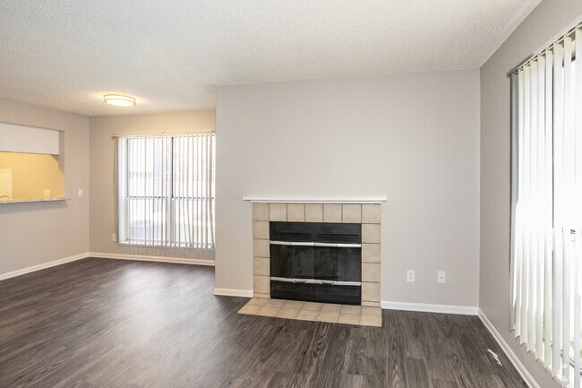 The Timberline - Living Room - Keystone