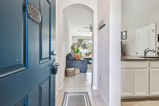 Foto del edificio - 2123 Laceflower Dr