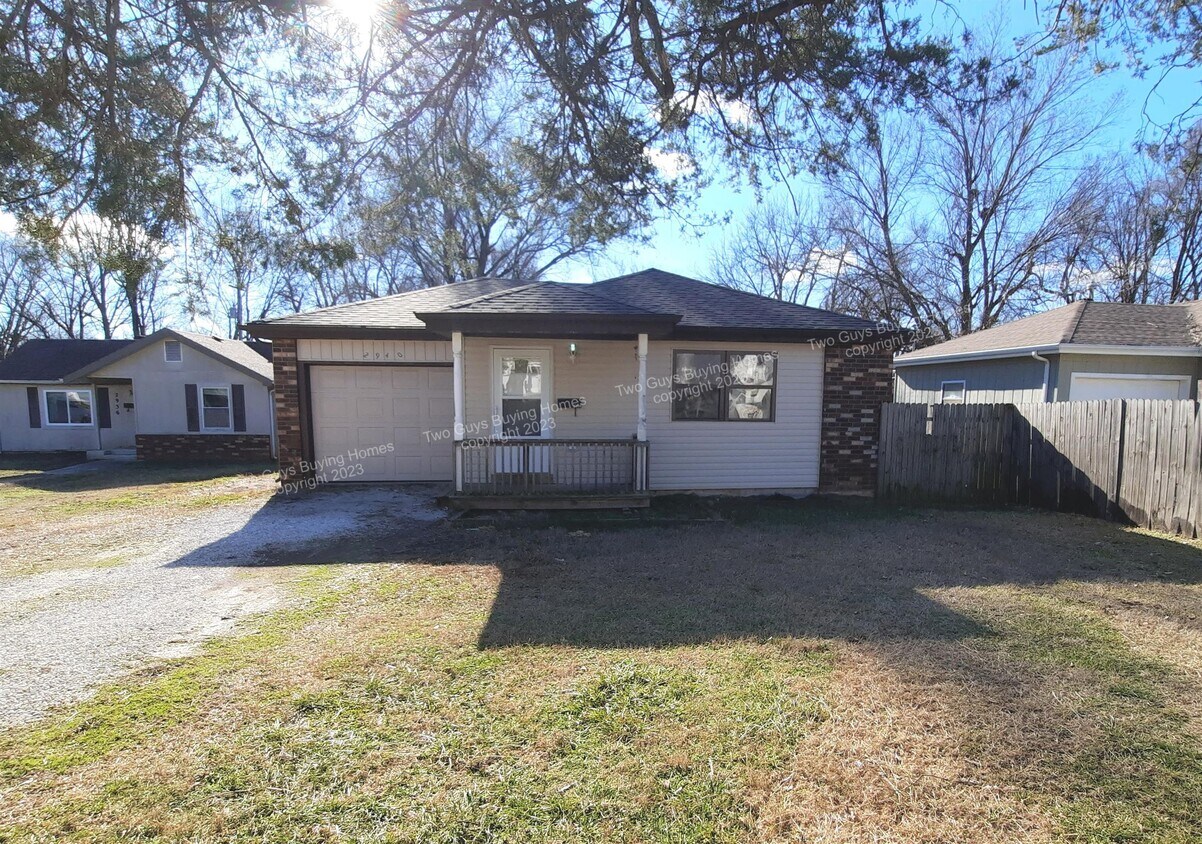 2940 W Walnut St, Springfield, MO 65802 House Rental in Springfield