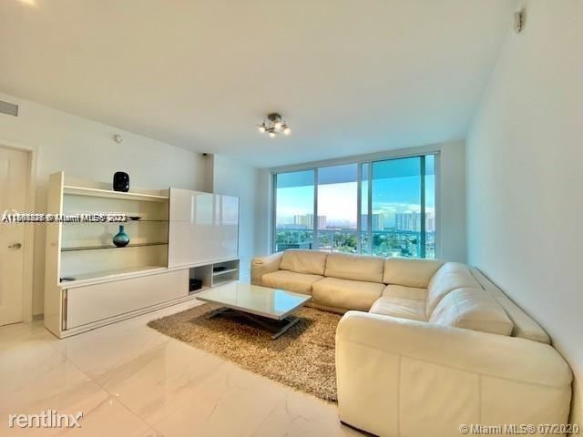 Foto del edificio - 3 br, 3 bath House - 400 Sunny Isles Blvd ...