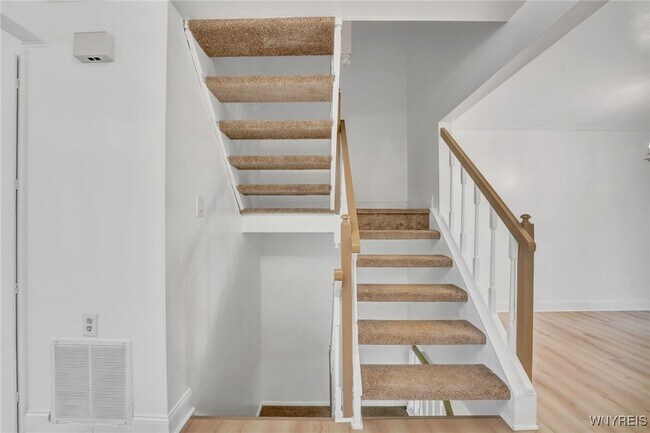 Foto del edificio - 1 Apollo Dr