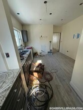 Building Photo - 25 Warner St