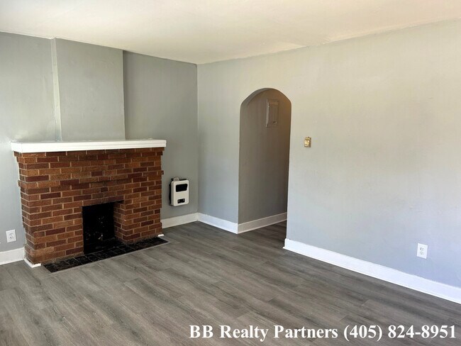Building Photo - 4207 E 4th Pl
