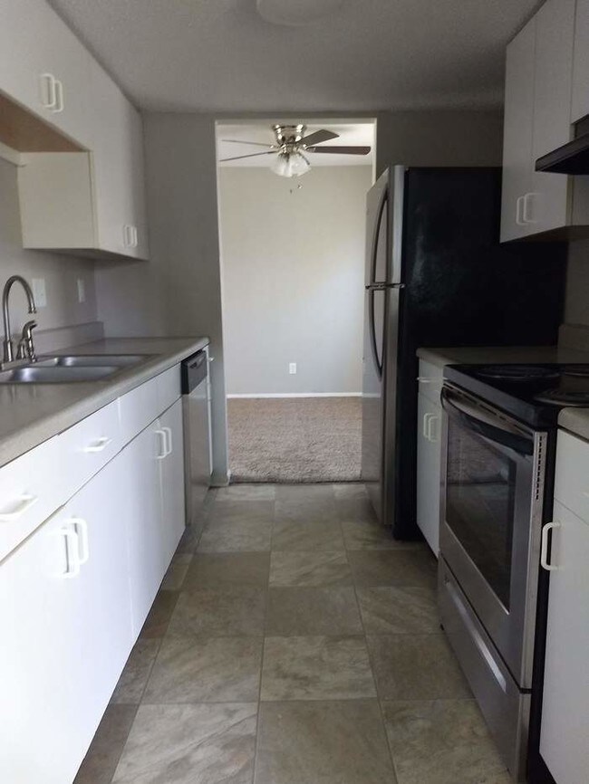 Foto del edificio - 3603 Greenview Dr