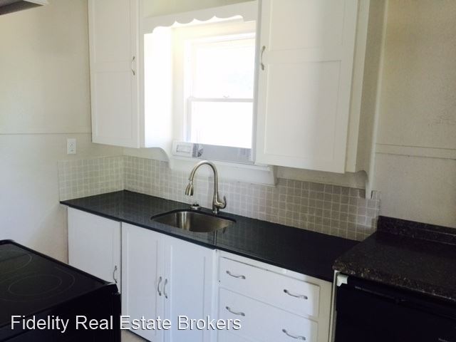 Foto del edificio - 2 br, 1 bath House - 2401 NW 22nd Street