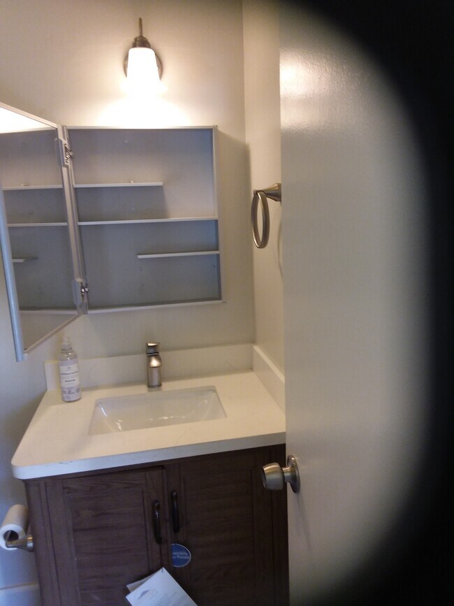Bathroom / New fixtures - 14625 Larch Ave