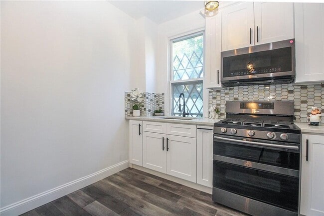 Foto del edificio - 3088 Heath Ave