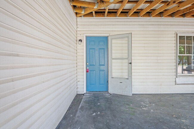 Foto del edificio - Large Highland Park 4 Bedroom