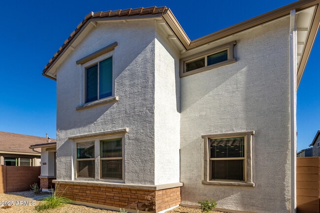 Building Photo - 14633 W Sand Hills Rd